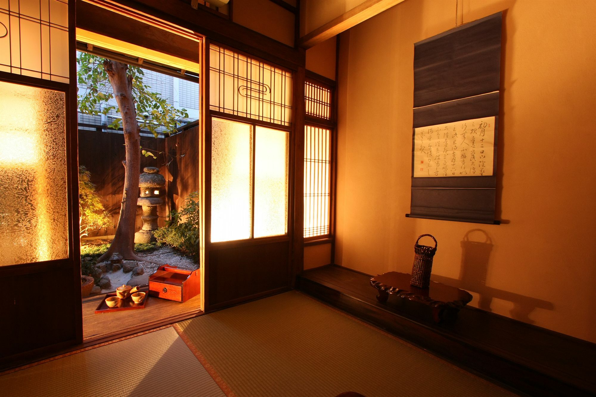 京都市 nao炬乃座麩屋町ヴィラ エクステリア 写真