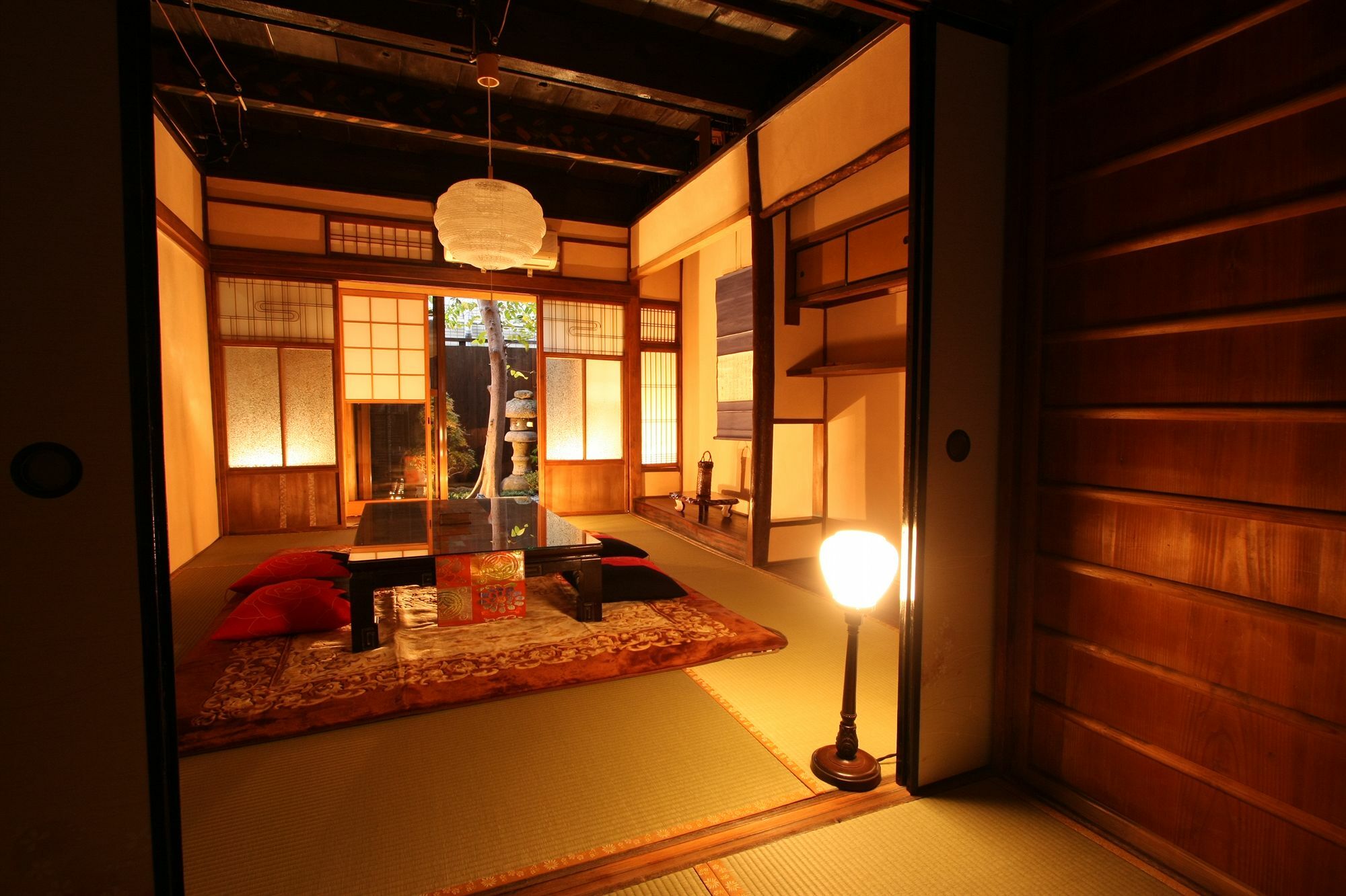 京都市 nao炬乃座麩屋町ヴィラ エクステリア 写真