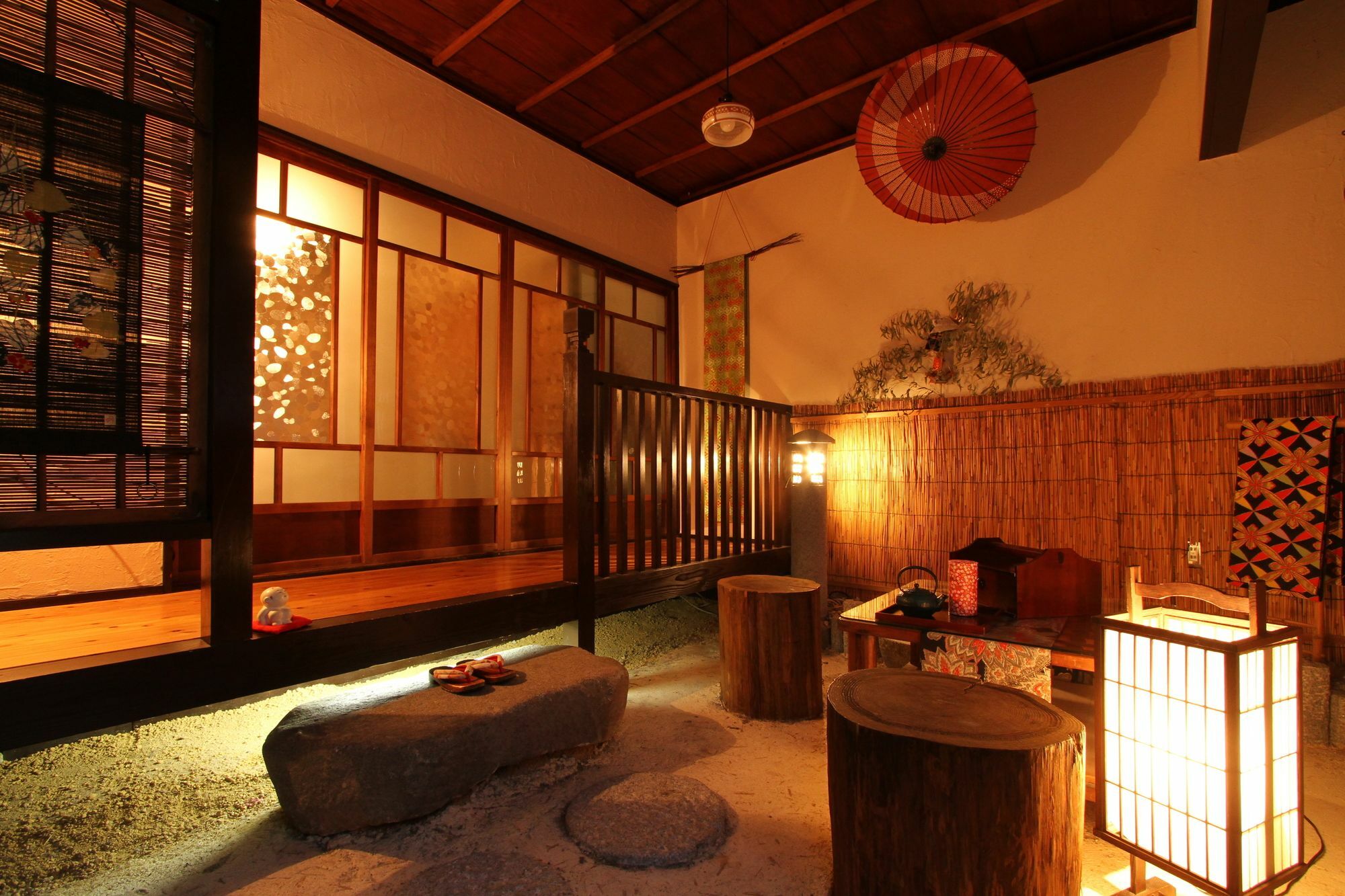 京都市 nao炬乃座麩屋町ヴィラ エクステリア 写真